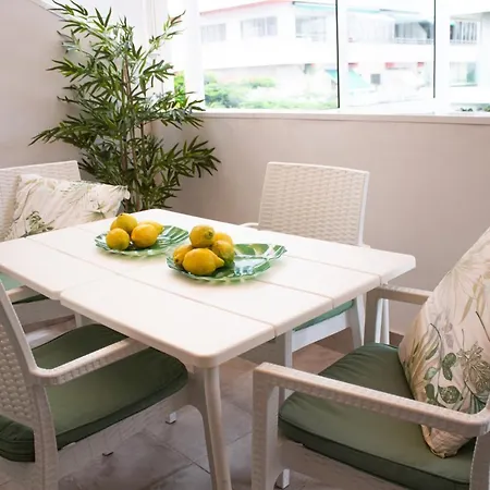 Attic By Grupo Compostelana * Puerto de la Cruz (Tenerife)