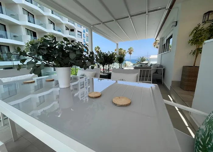 Attic By Grupo Compostelana * Puerto de la Cruz (Tenerife)